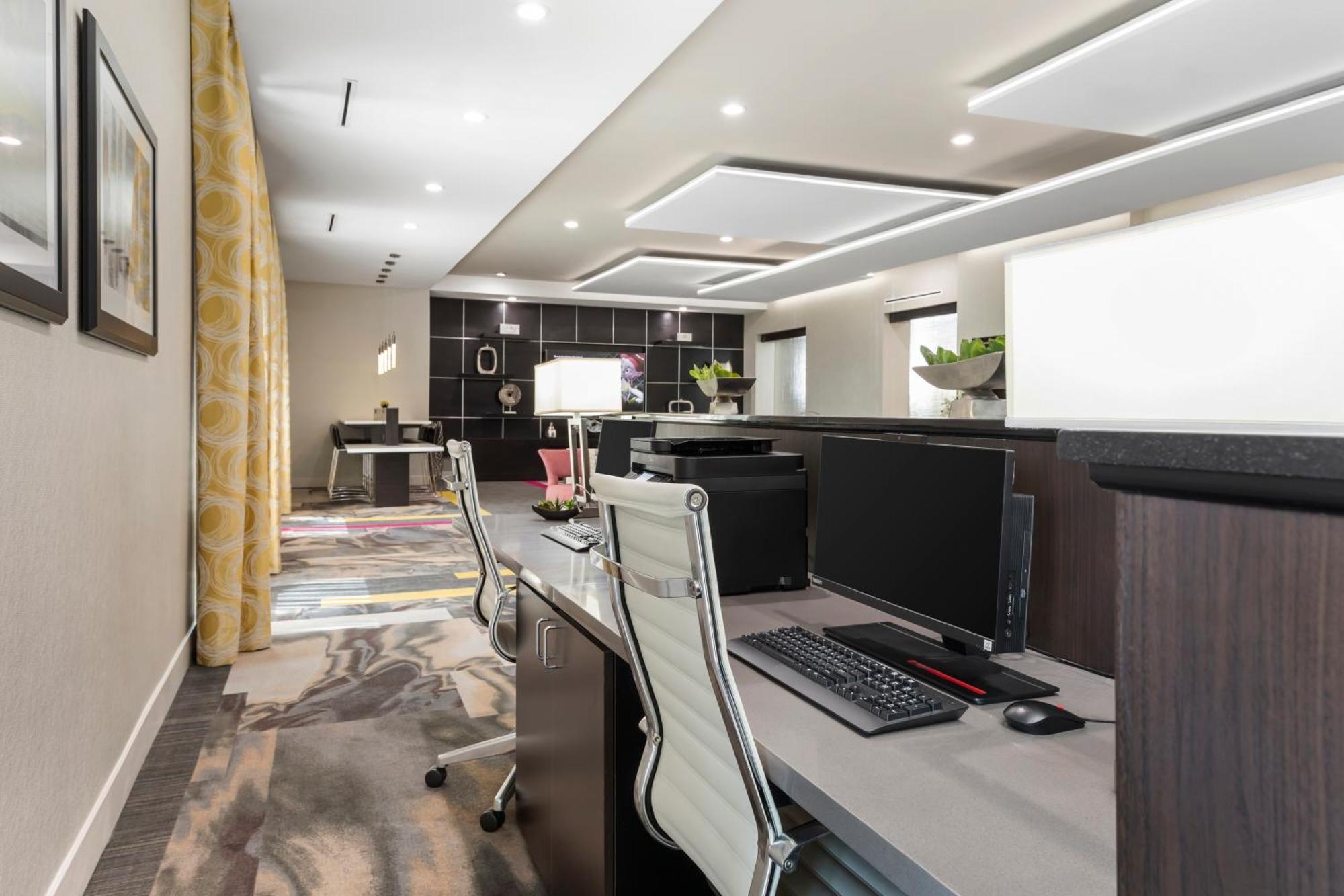 Holiday Inn Express & Suites Anaheim Resort Area By Ihg Extérieur photo