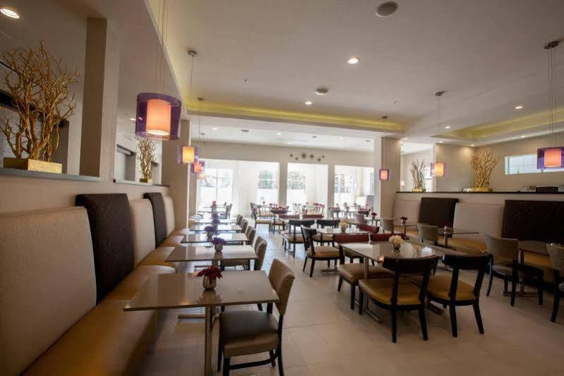 Holiday Inn Express & Suites Anaheim Resort Area By Ihg Extérieur photo