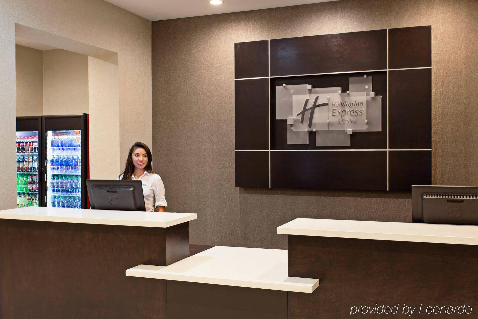 Holiday Inn Express & Suites Anaheim Resort Area By Ihg Extérieur photo